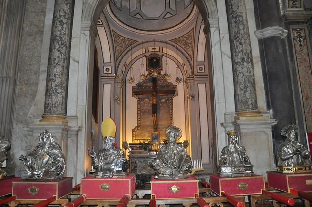 Дуомо в Неаполе Дуомо в Неаполе